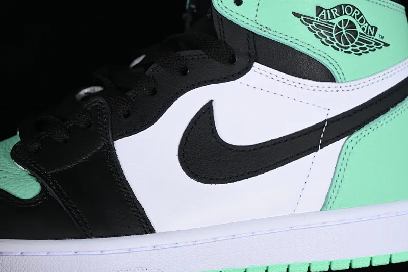 All categories Air Jordan Jordan series basketball shoes Air Jordan 1 High Air Jordan 1 Retro High "Green Glow" AJ1 Joe 1 mint green high-top basketball shoes DZ5485-130